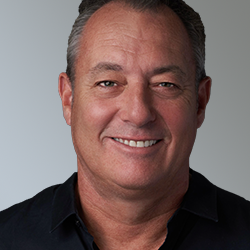 Headshot of Randy